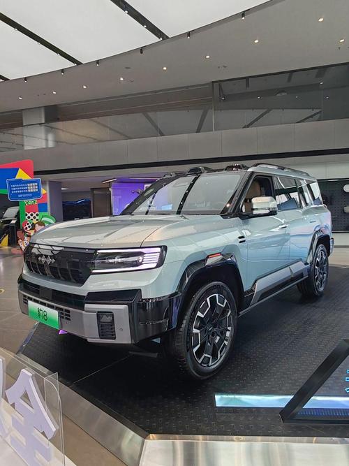 惠州19比亚迪方程豹硬派越野的爆款，英菲尼迪35周年与你共成长